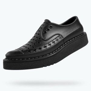 Native slip on lightweight Creeper shoe in black